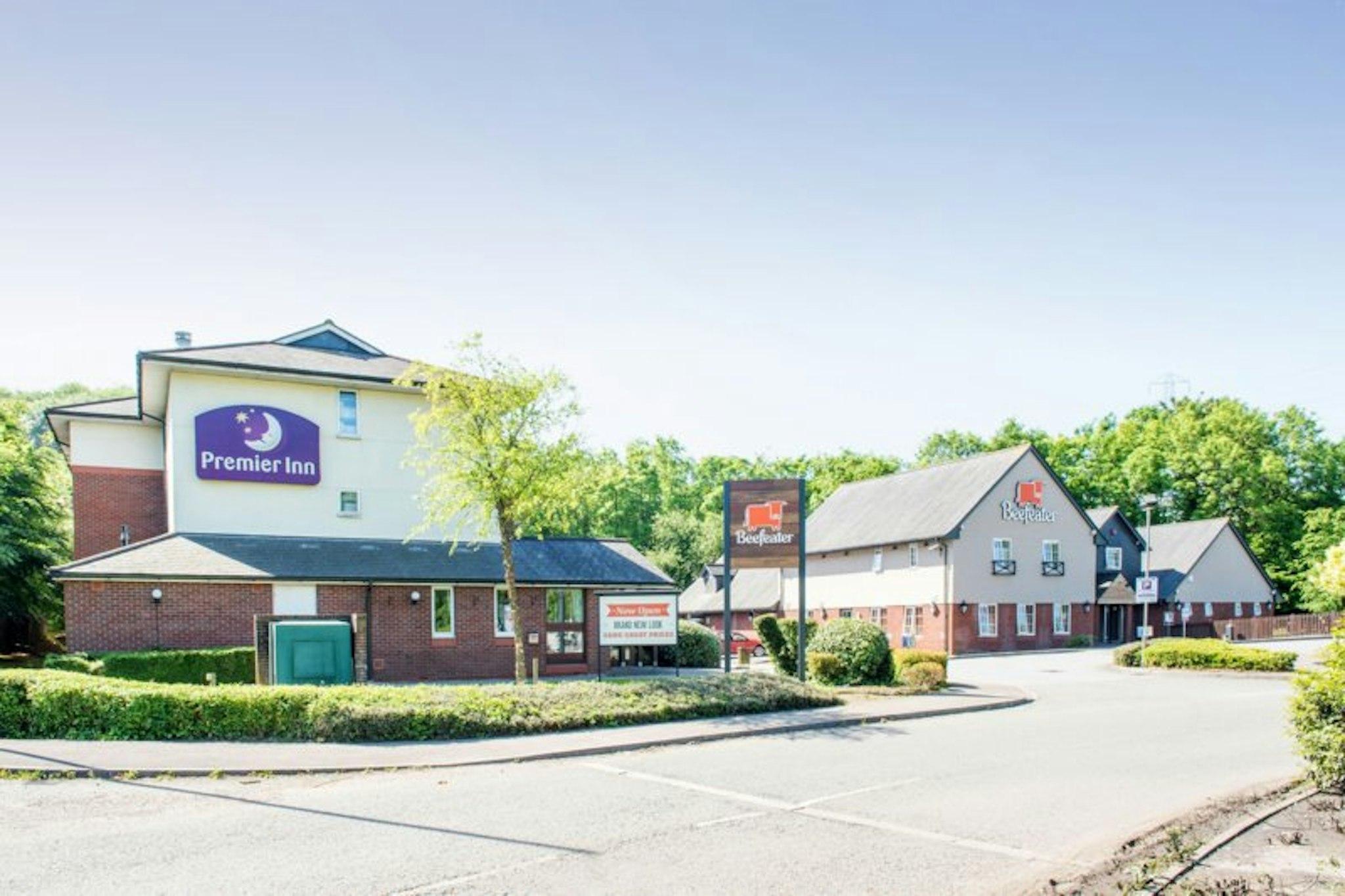 Premier Inn Newport Wales (M4, J24) 6/38