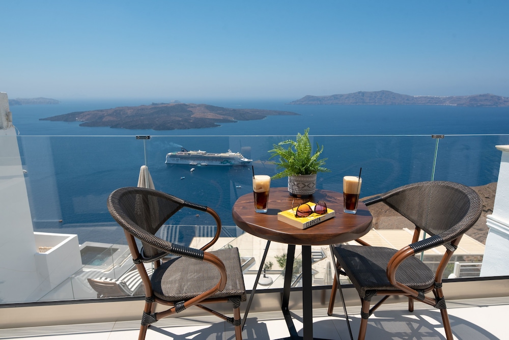 Day Dream Luxury Suites 70/81