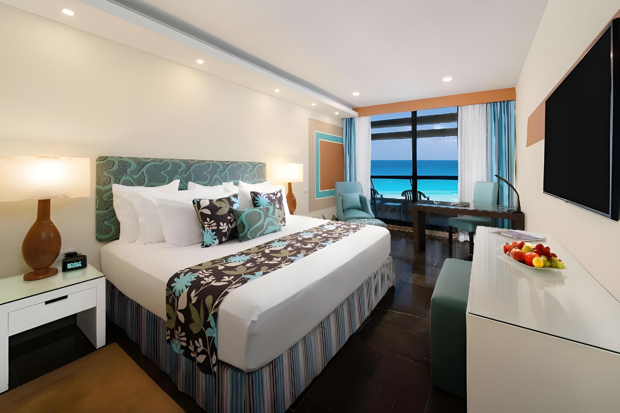 غرفة ثلاثية بإطلالة على البحر