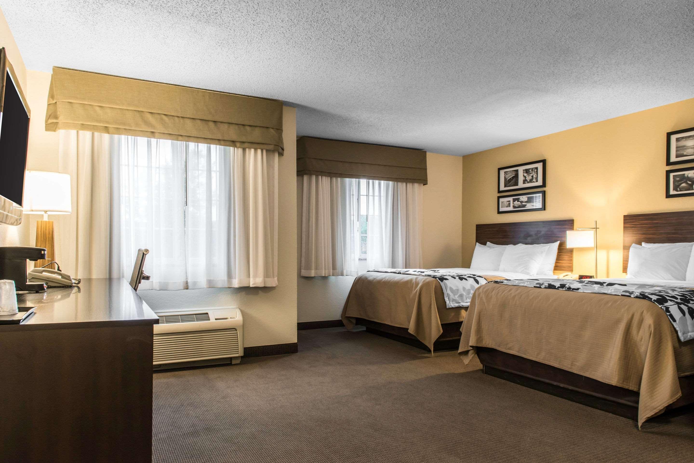 SUITE, 2 QUEEN BEDS