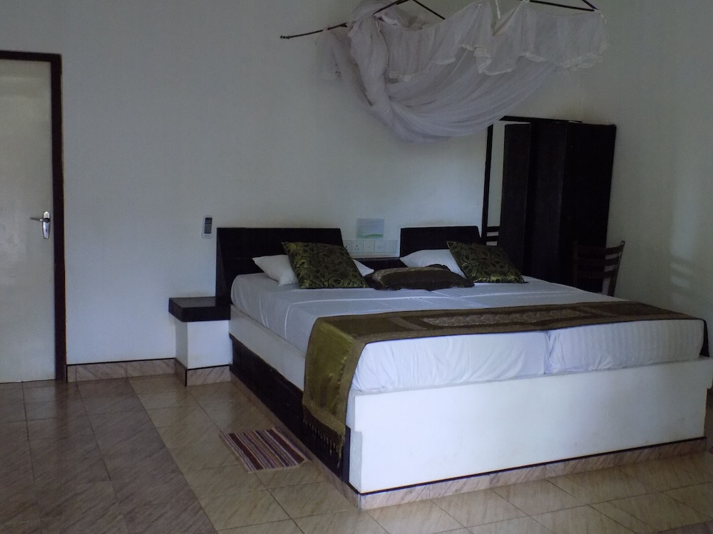 The Hideout Sigiriya 11/50