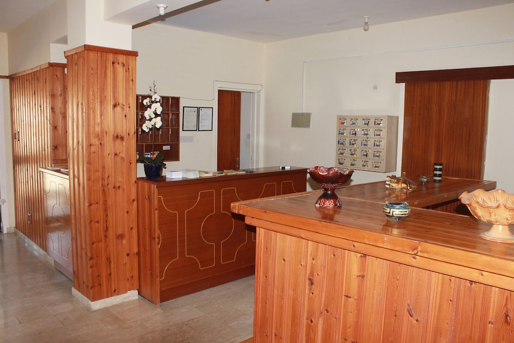 Florea Hotel Apts 8/49