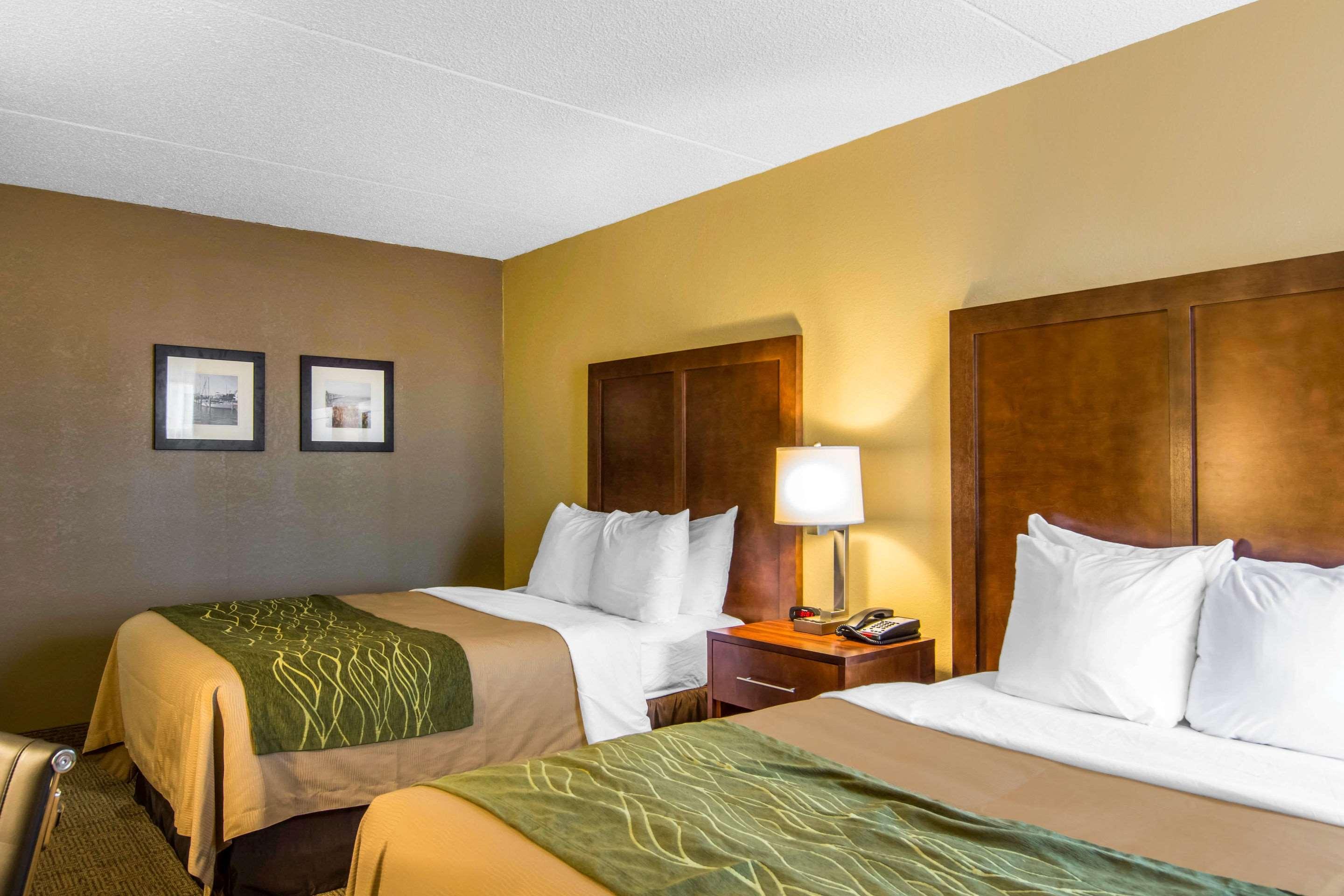 غرفة بسريرين مزدوجين، Quality Inn Newport News 2/2