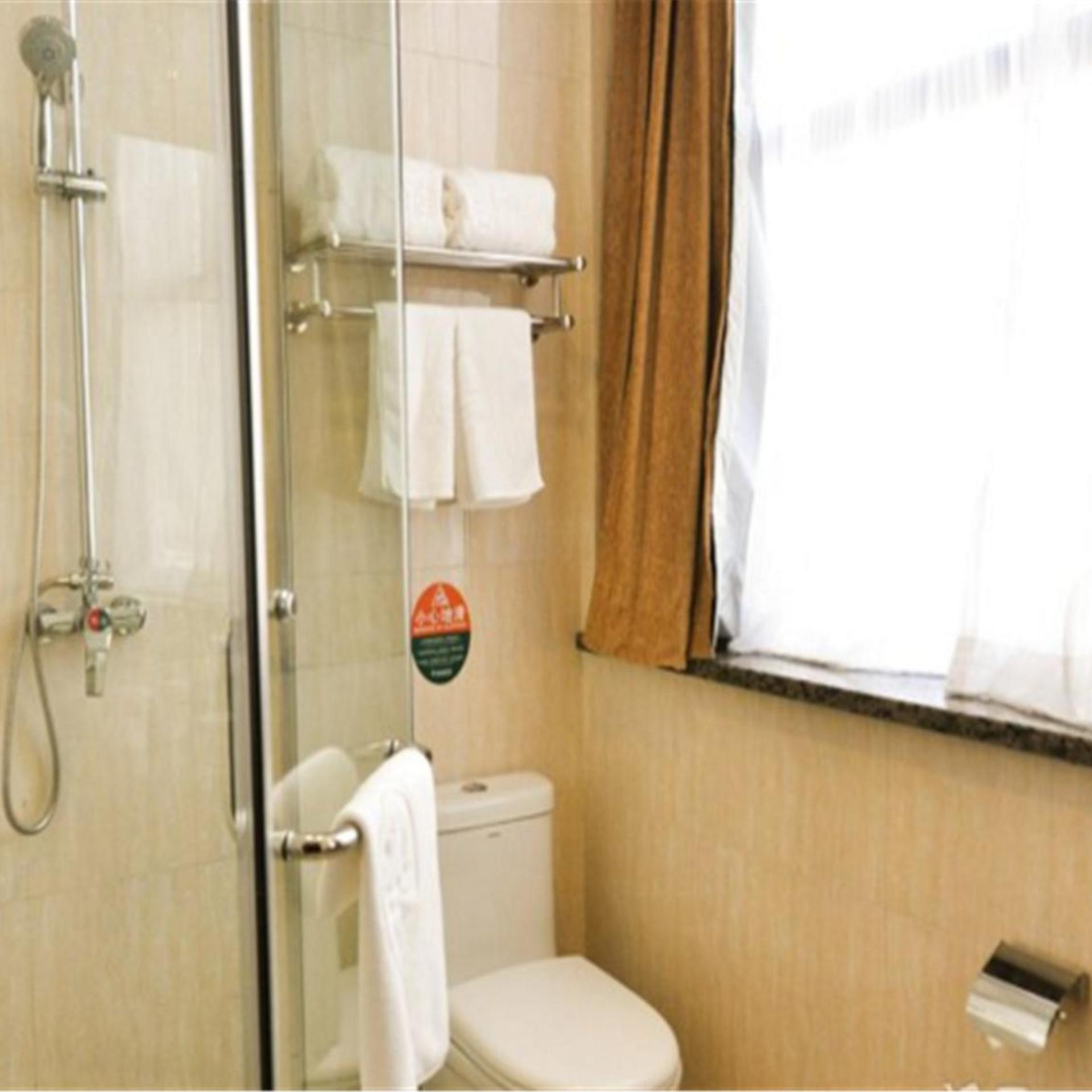 GreenTree Inn Chengde Railway Station Southeast Chengde Century City Business Hotel 52/60