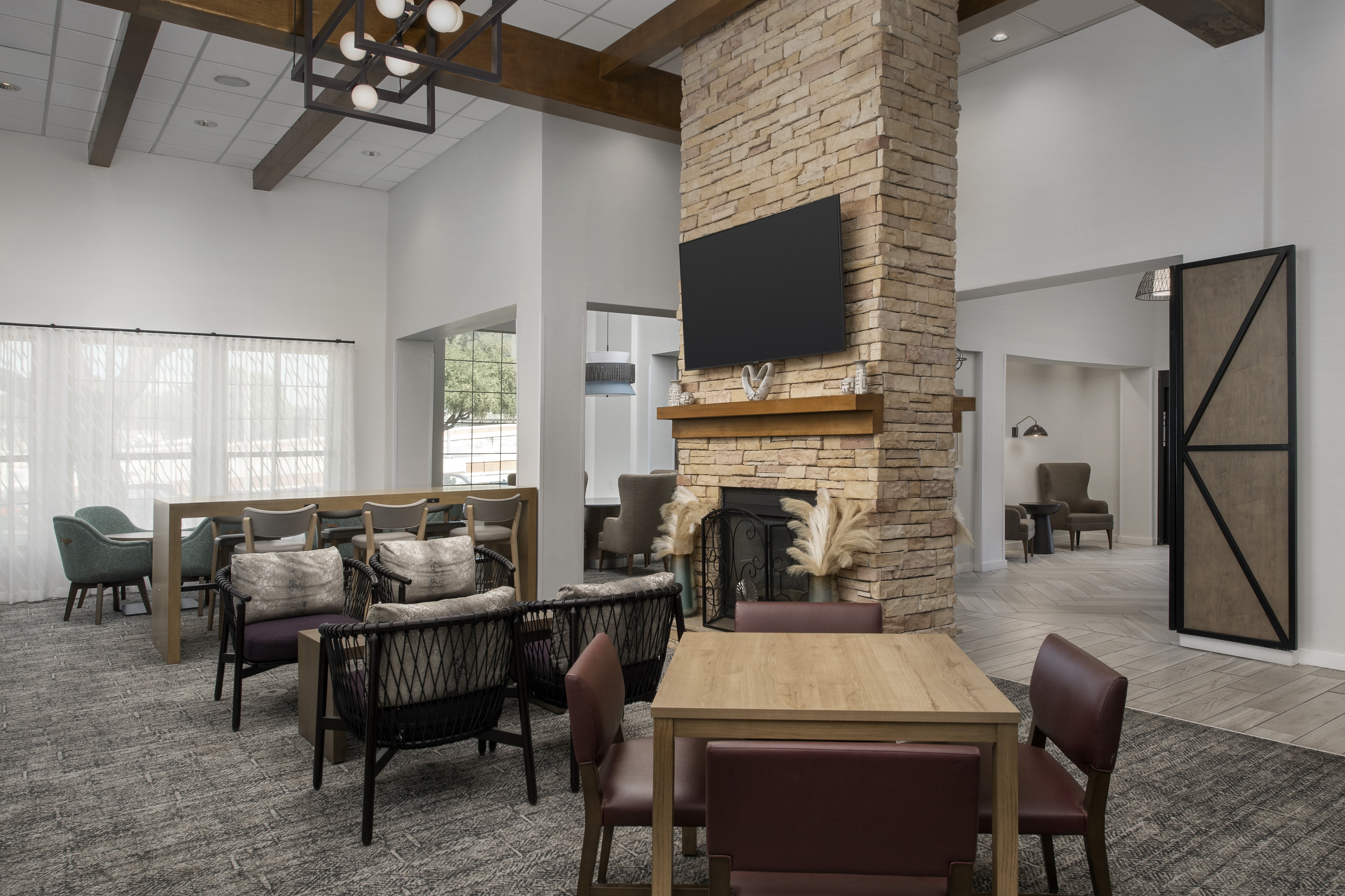Staybridge Suites San Antonio-Airport 40/56