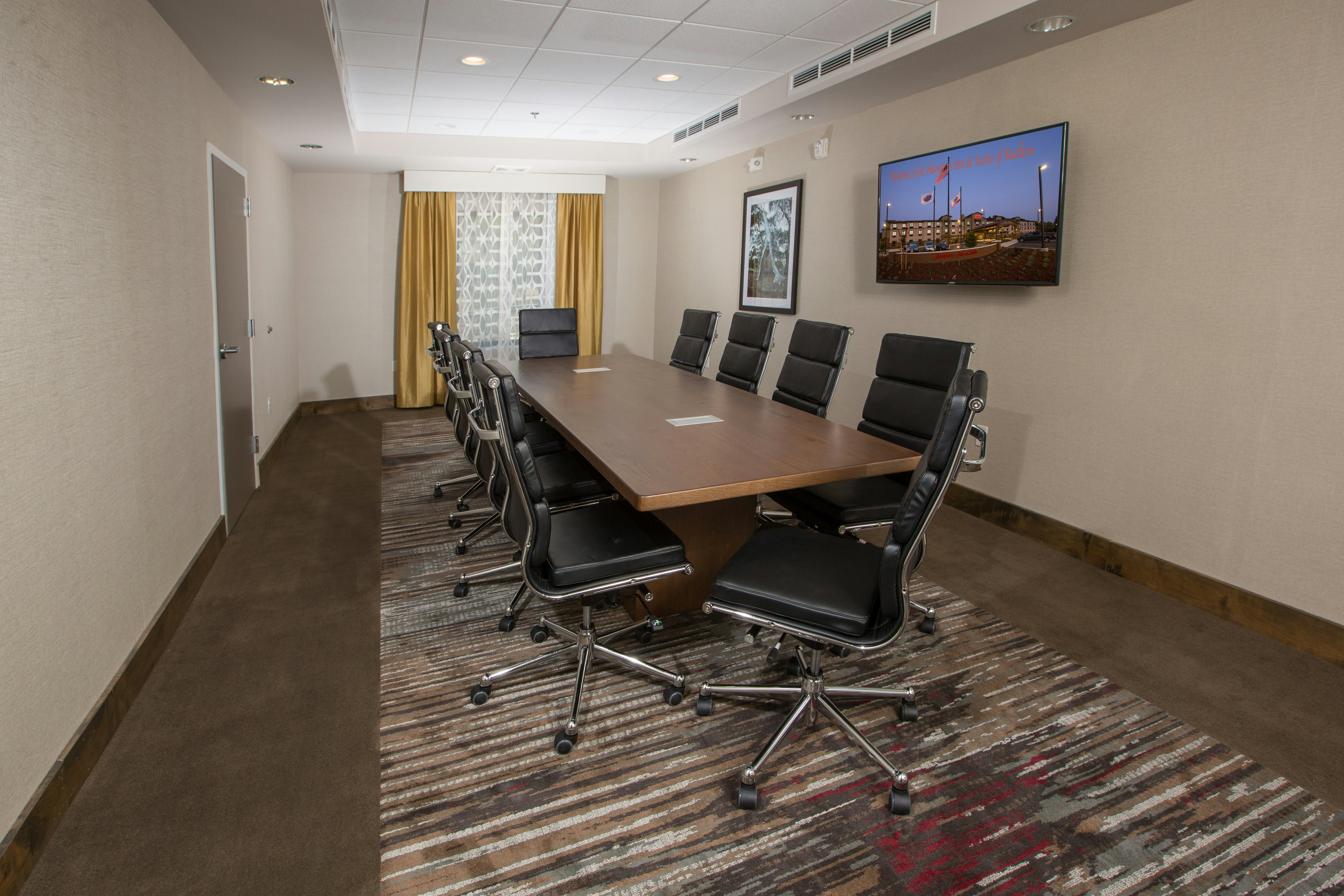 Hampton Inn & Suites Buellton/Santa Ynez Valley 32/42