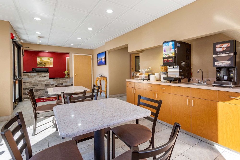 Econo Lodge Lookout Mountain 43/63