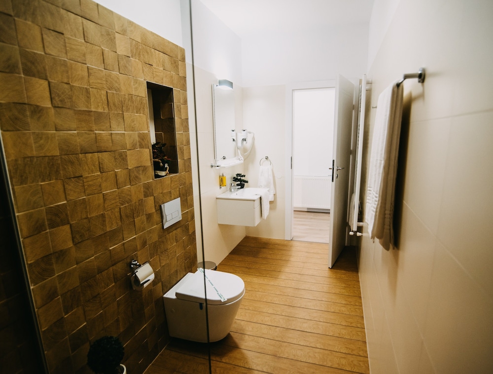 Gaudi Accommodation 30/32