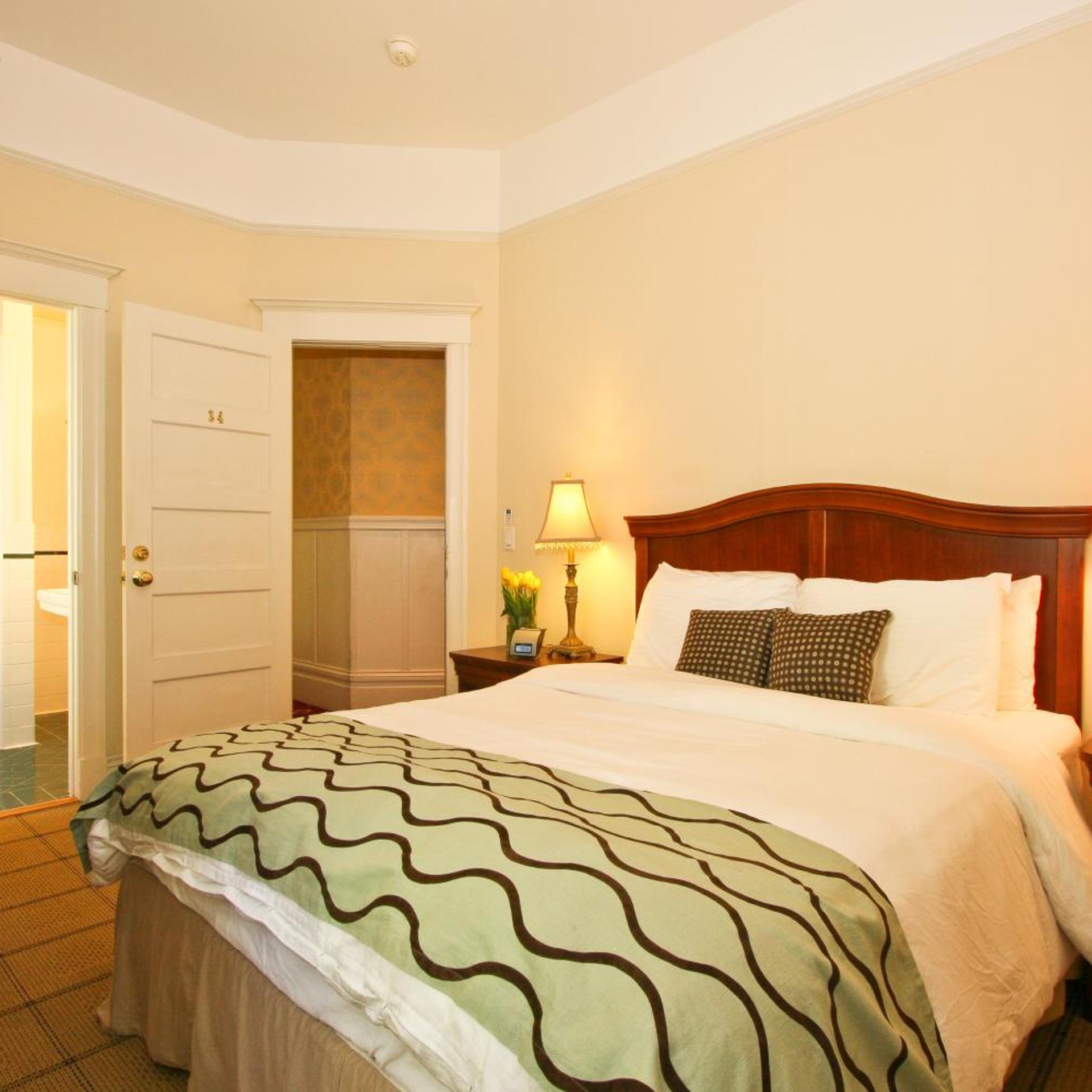 Parker Guest House 7/46