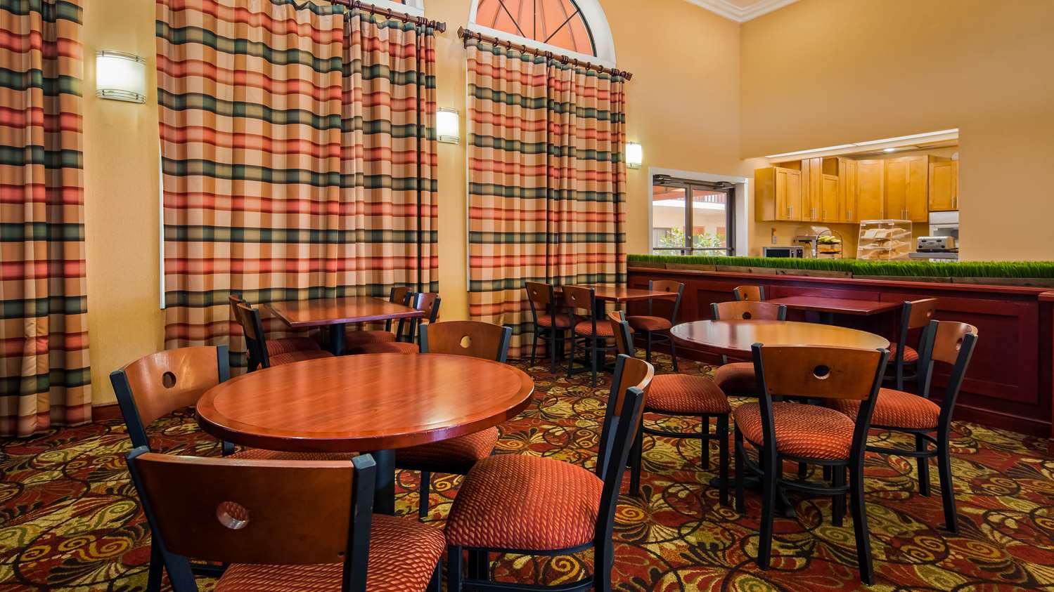 Baymont by Wyndham Orlando East 6/9