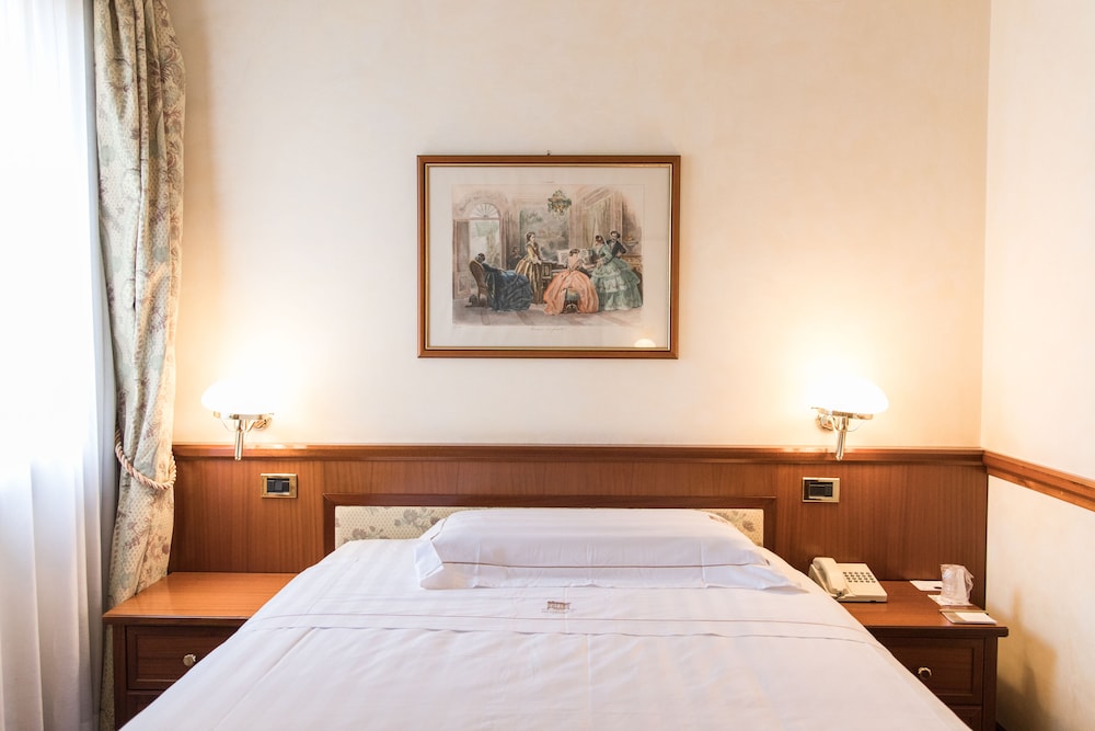 City, Single Bed