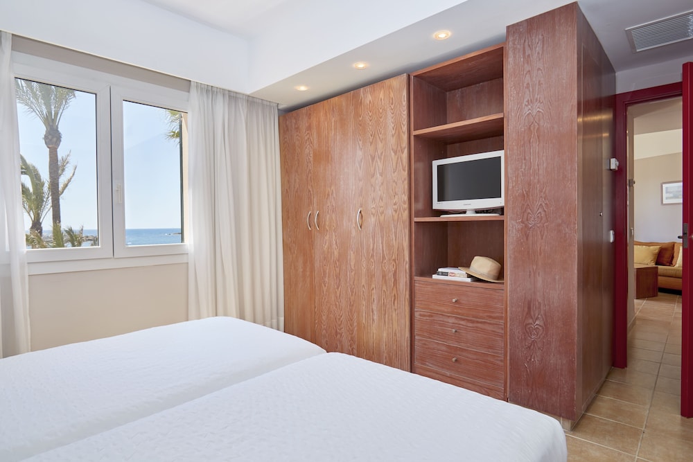 Universal Hotel Don Leon 28/71