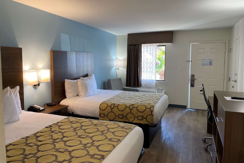 Baymont by Wyndham Biloxi Ocean Springs 16/60