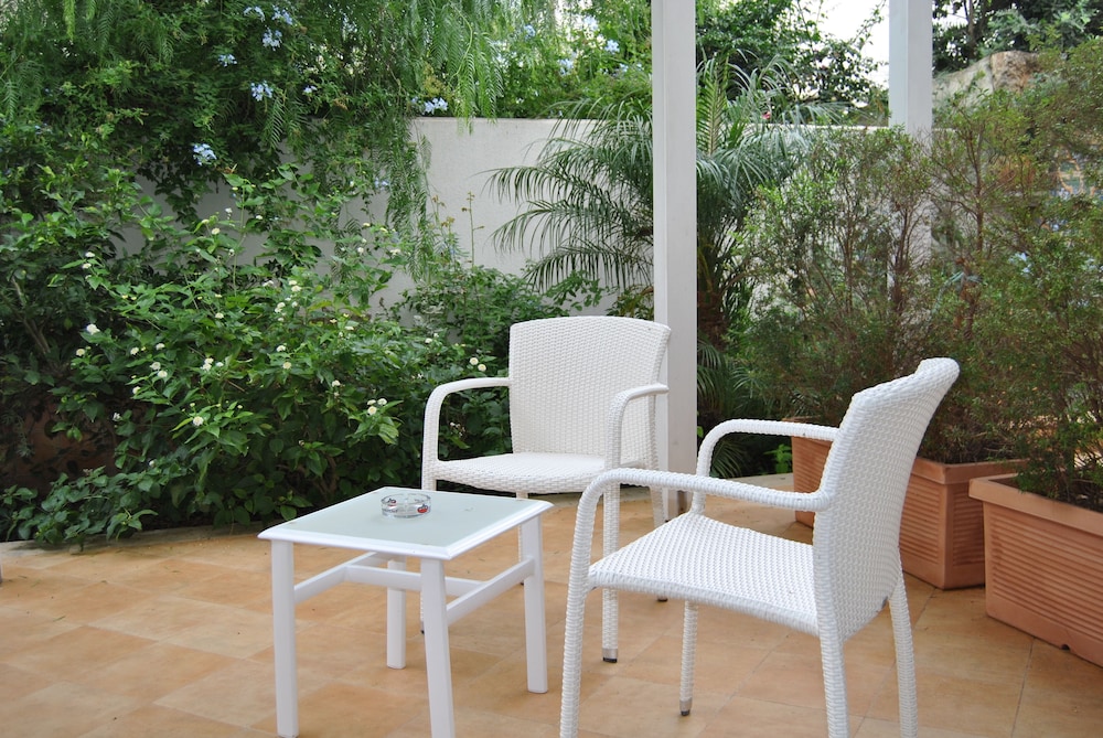 Hotel Ristorante Mediterraneo Faro 52/56
