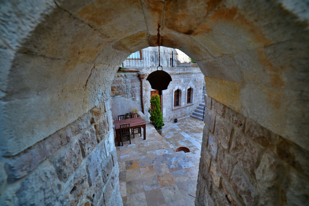 Grand Cave Suites 22/50