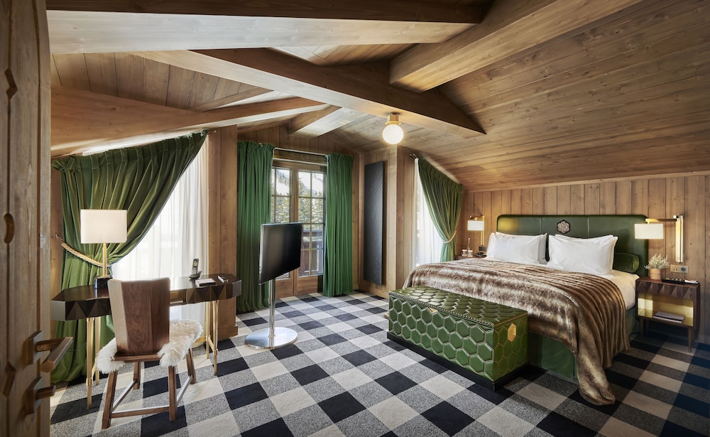 JUNIOR SUITE, DELUXE