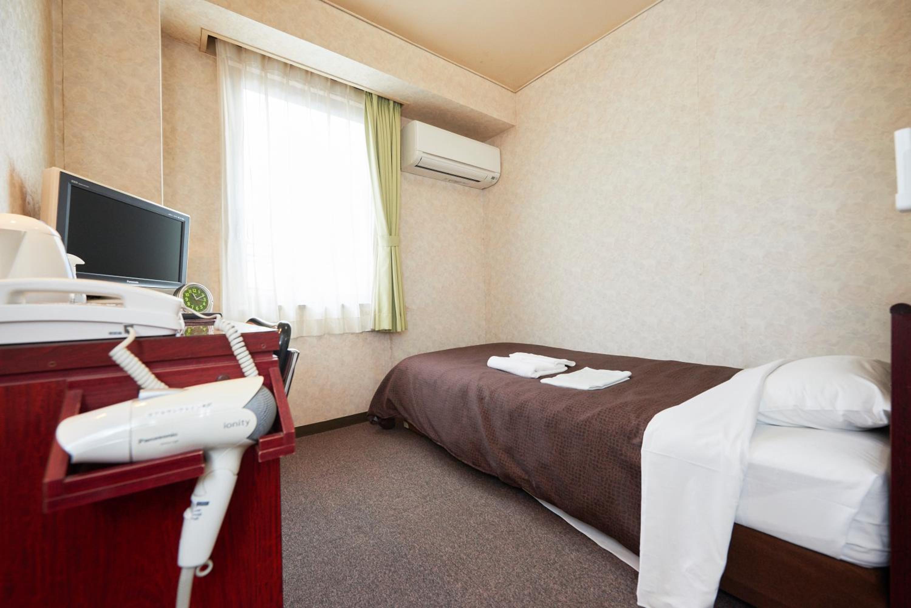 Semi Room, Standard, Single, Semi Double Bed, Smoking