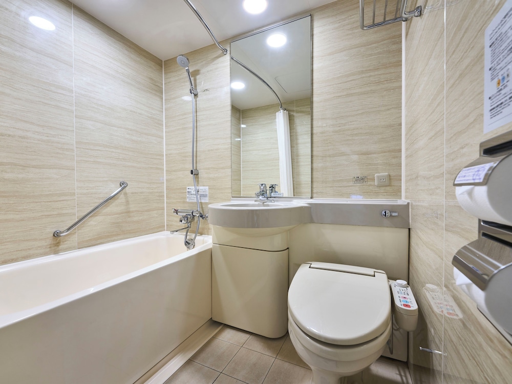 Daiwa Roynet Hotel Hakata Gion 57/60