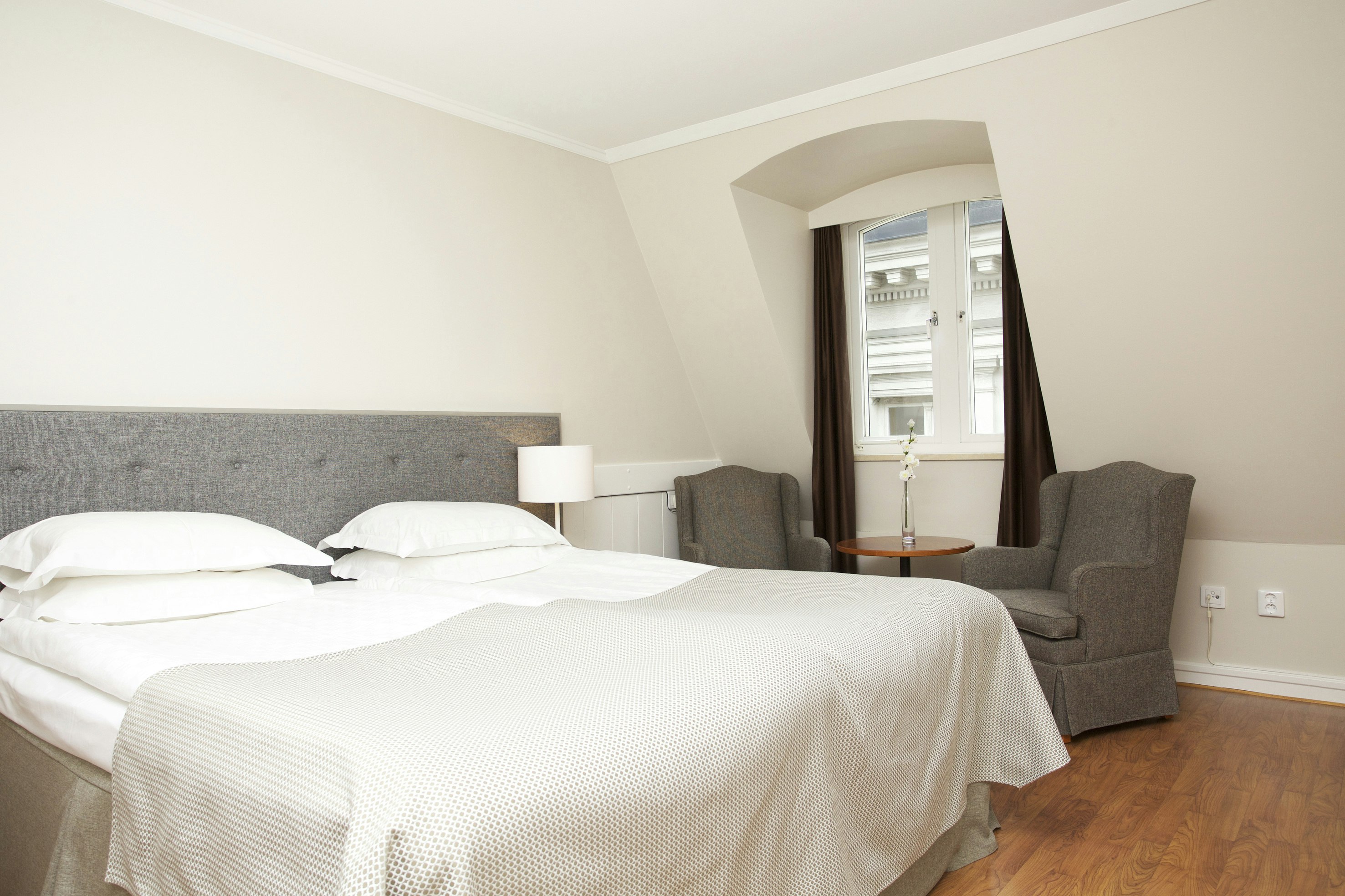 STANDARD, DOUBLE BED