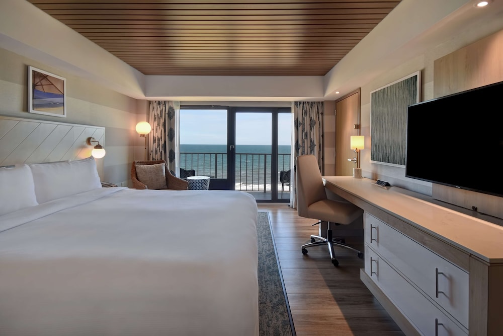 ROOM, KING BED, ACCESSIBLE