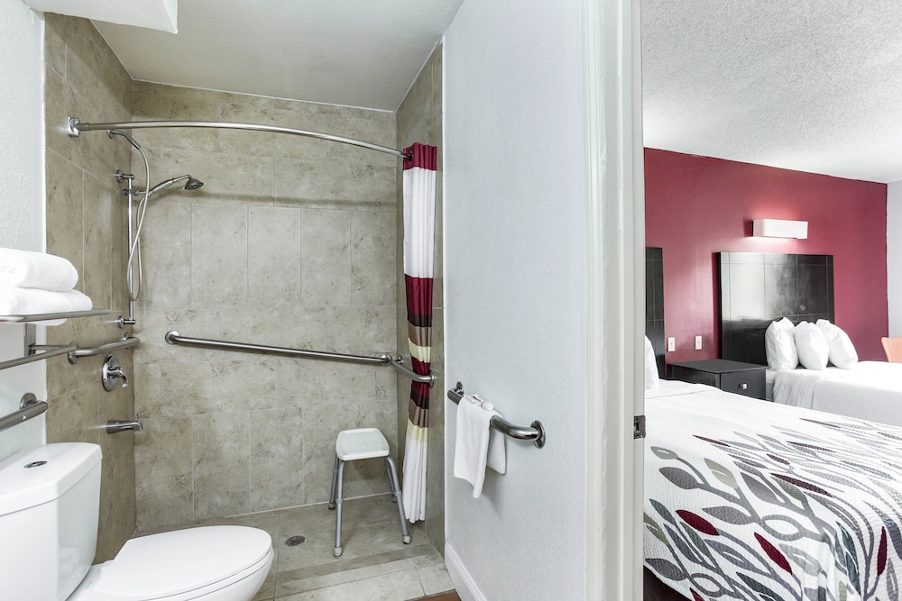 Red Roof Inn Monteagle – I-24 (ex Motel 6 Monteagle TN) 18/28