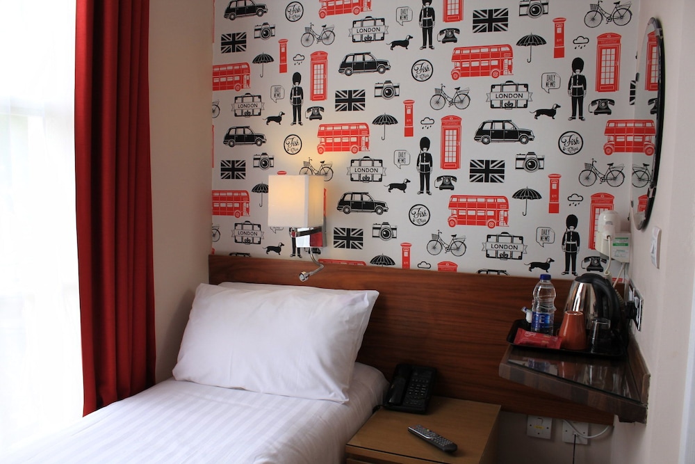 Sheriff Hotel 14/32