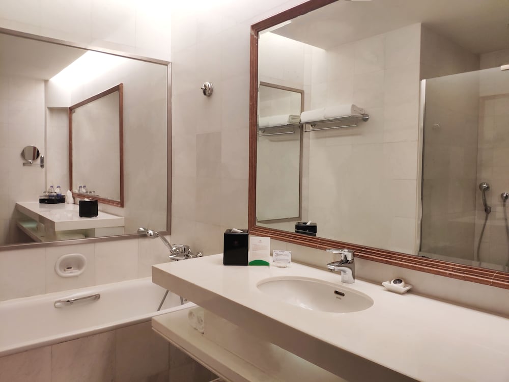 Hengfeng Haiyue International Hotel 47/50