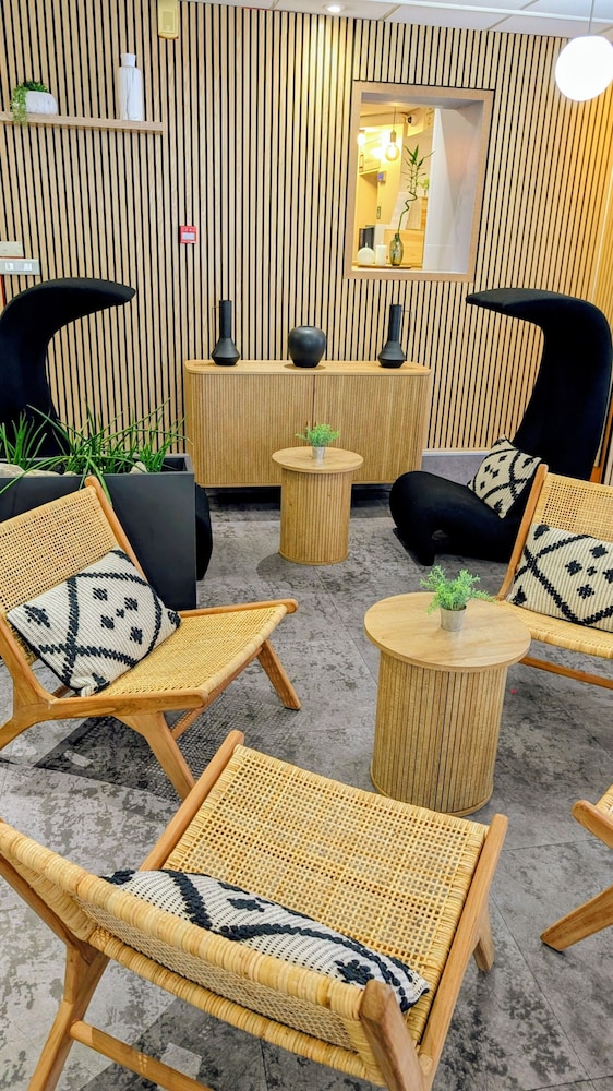 Ibis Grenoble Centre 44/67