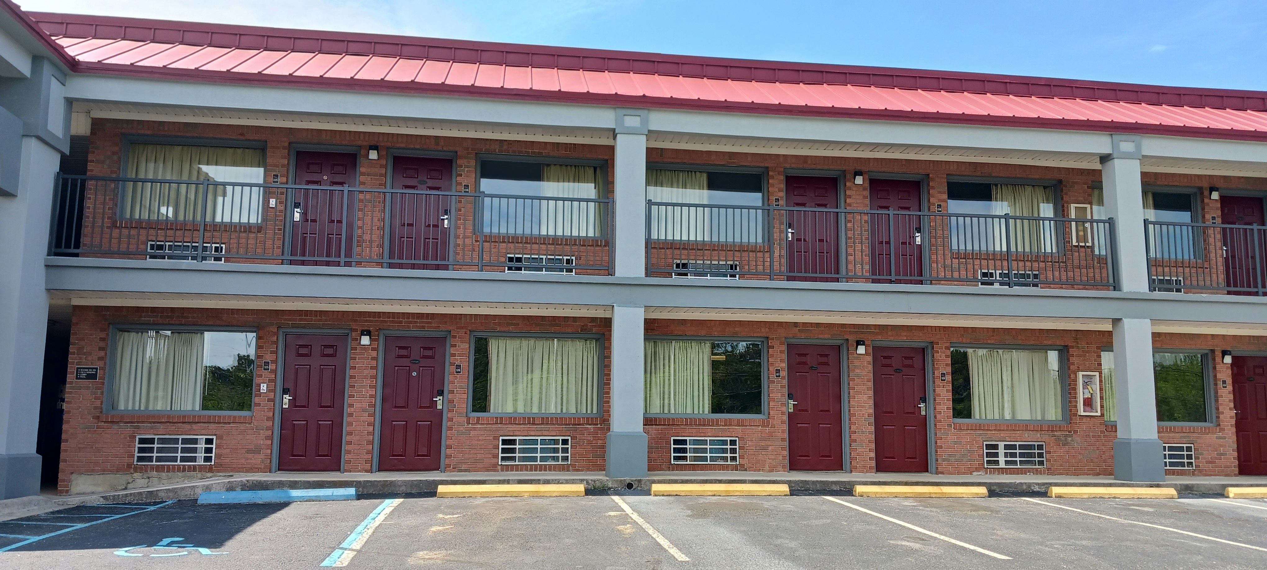 Red Roof Inn And Suites Scottsboro 1/42