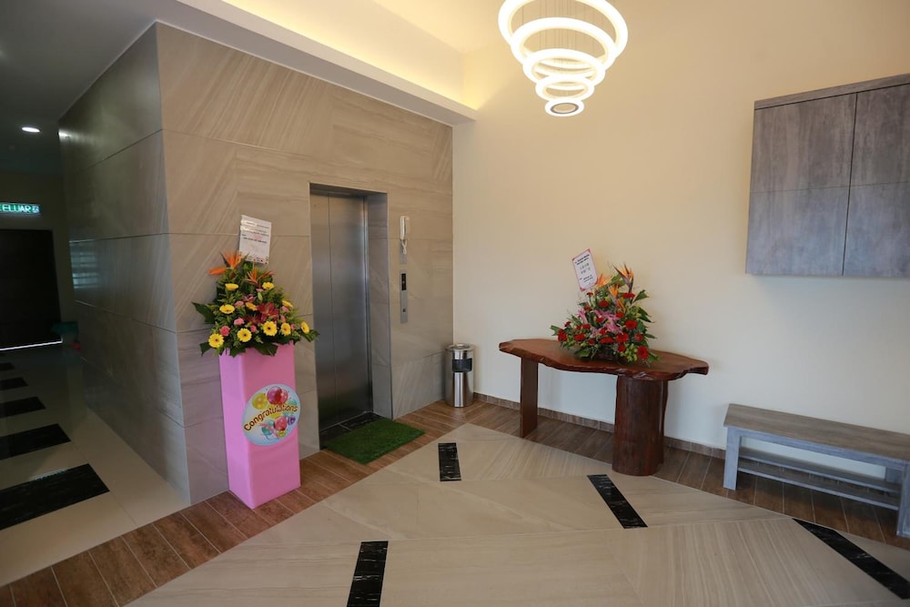 Pantai Regal Hotel 32/50