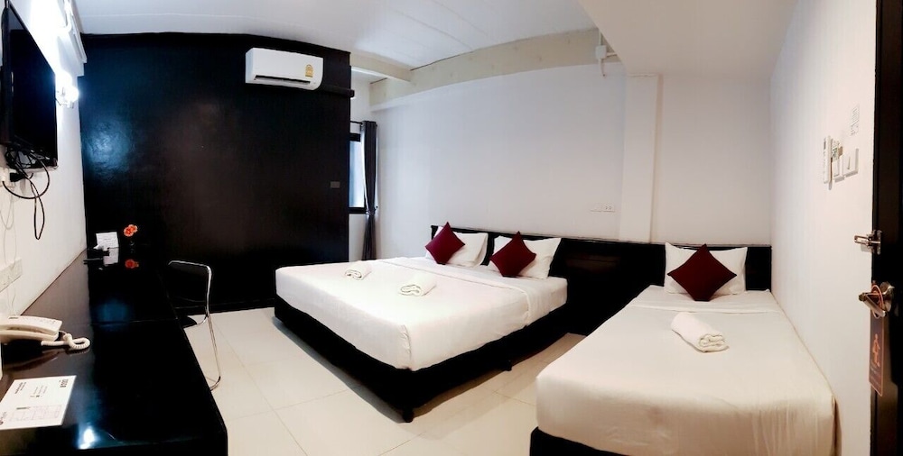 B-Black Residence 14/48