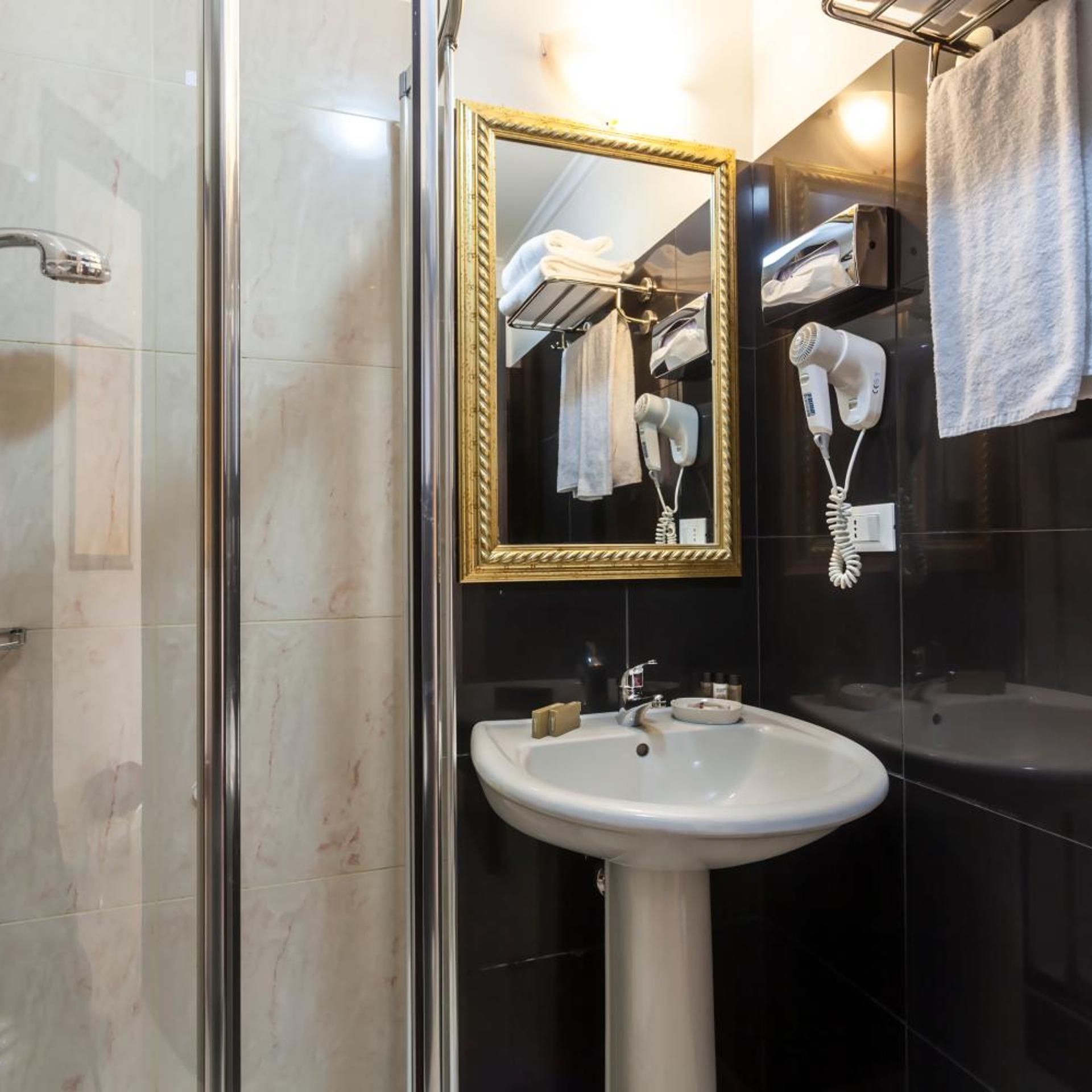 Room, Double or Twin Bed, Separate Building، Hotel Regina Giovanna 5/7