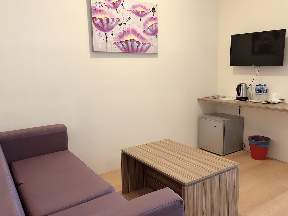 Tumike Hotel 45/58