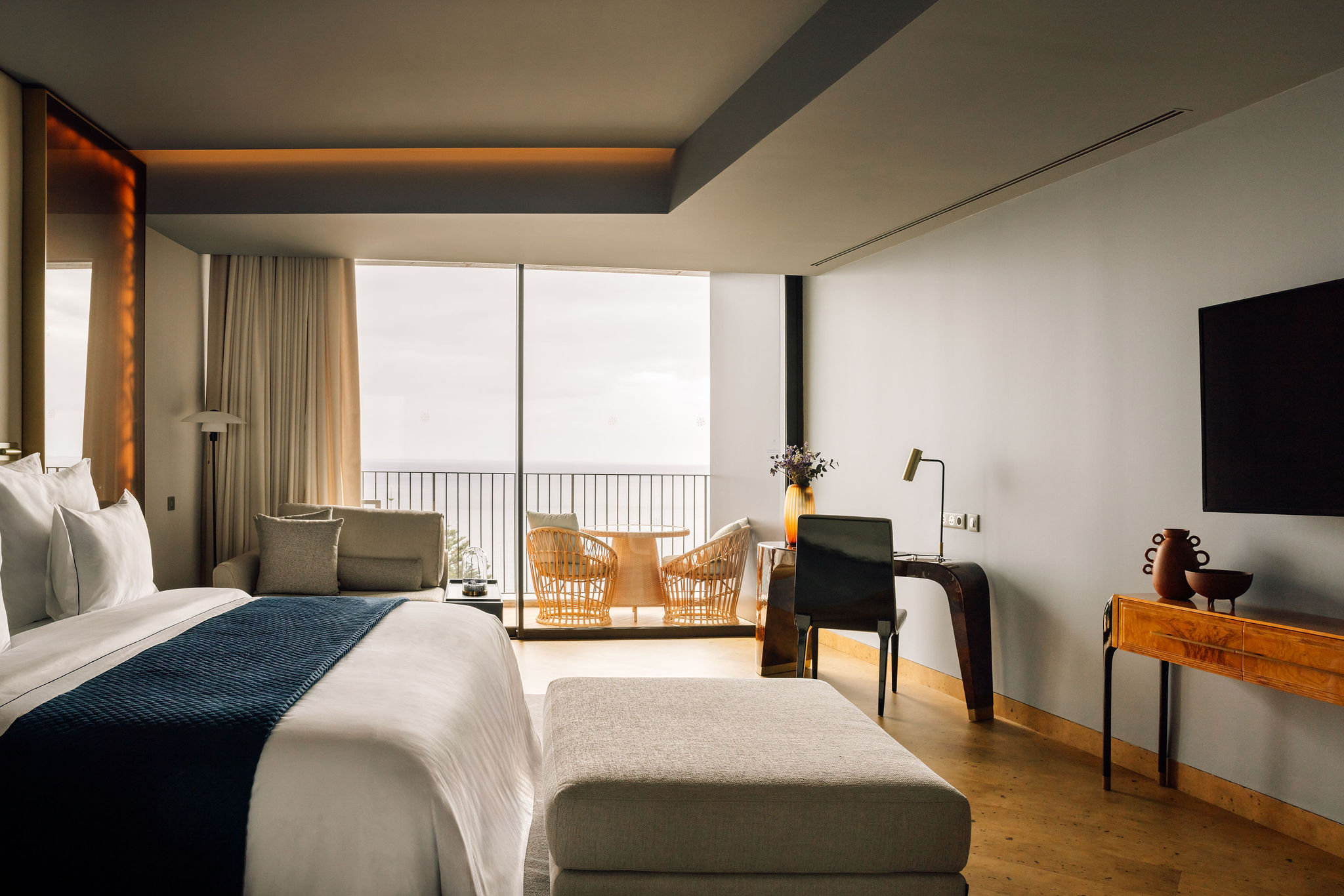 The Reserve by Savoy Signature 24/65