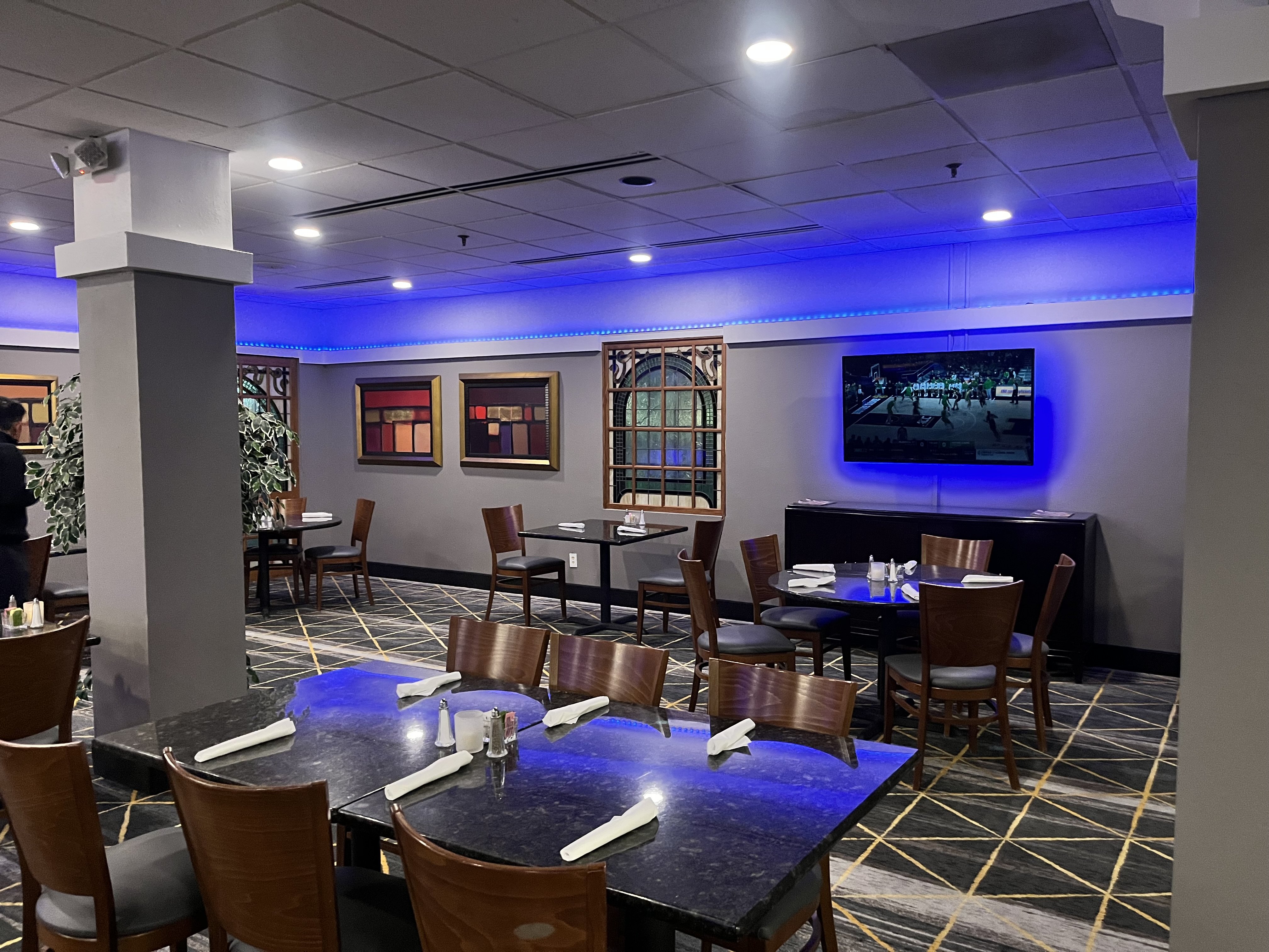 Holiday Inn Hotel And Suites Springfield I 44 59/77
