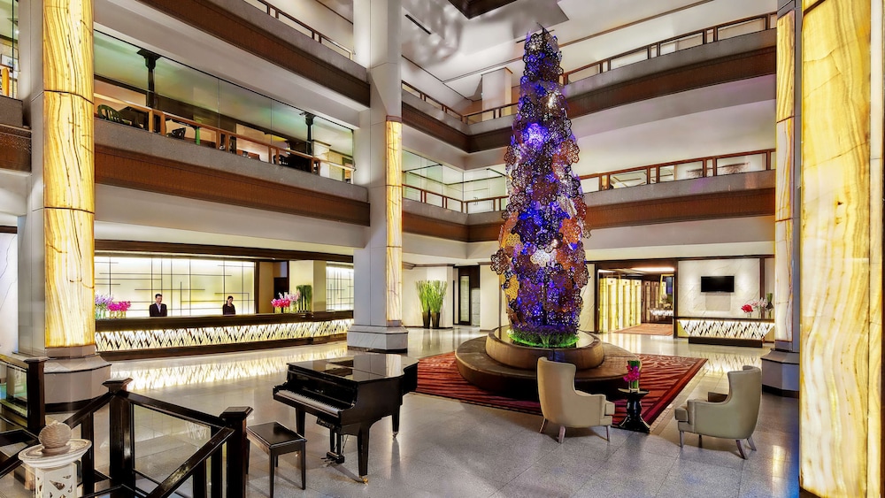 Grand Mercure Bangkok Atrium 56/72