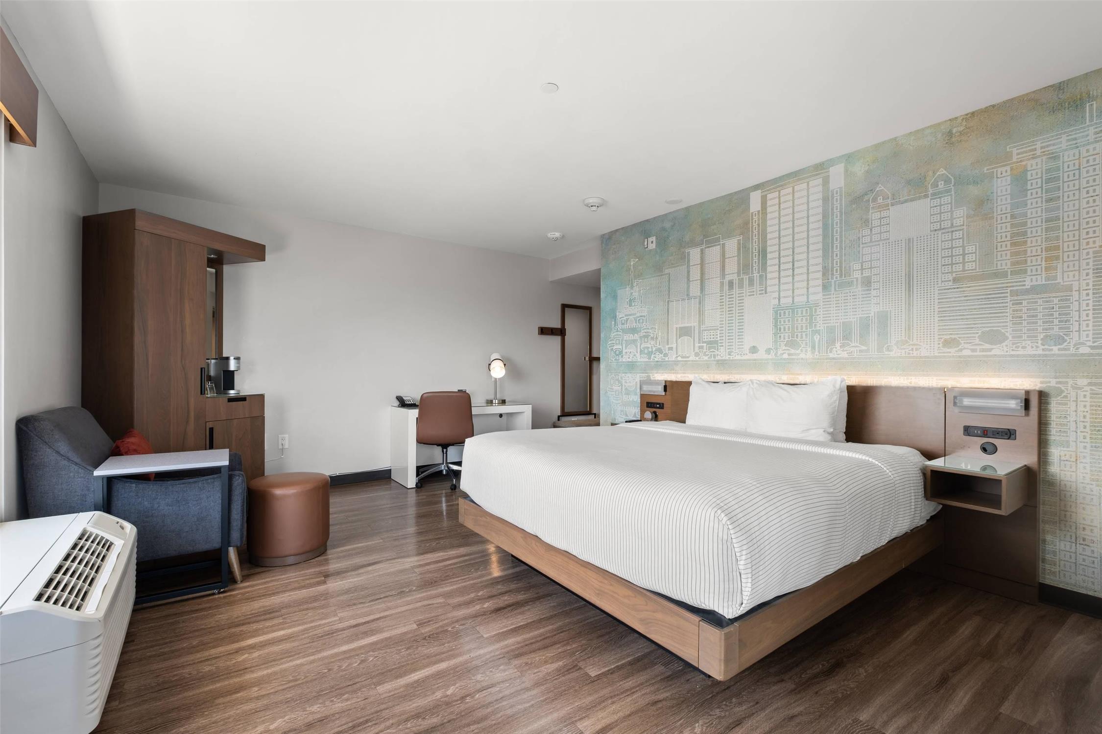 Cambria Hotel Orlando Universal Blvd 6/25