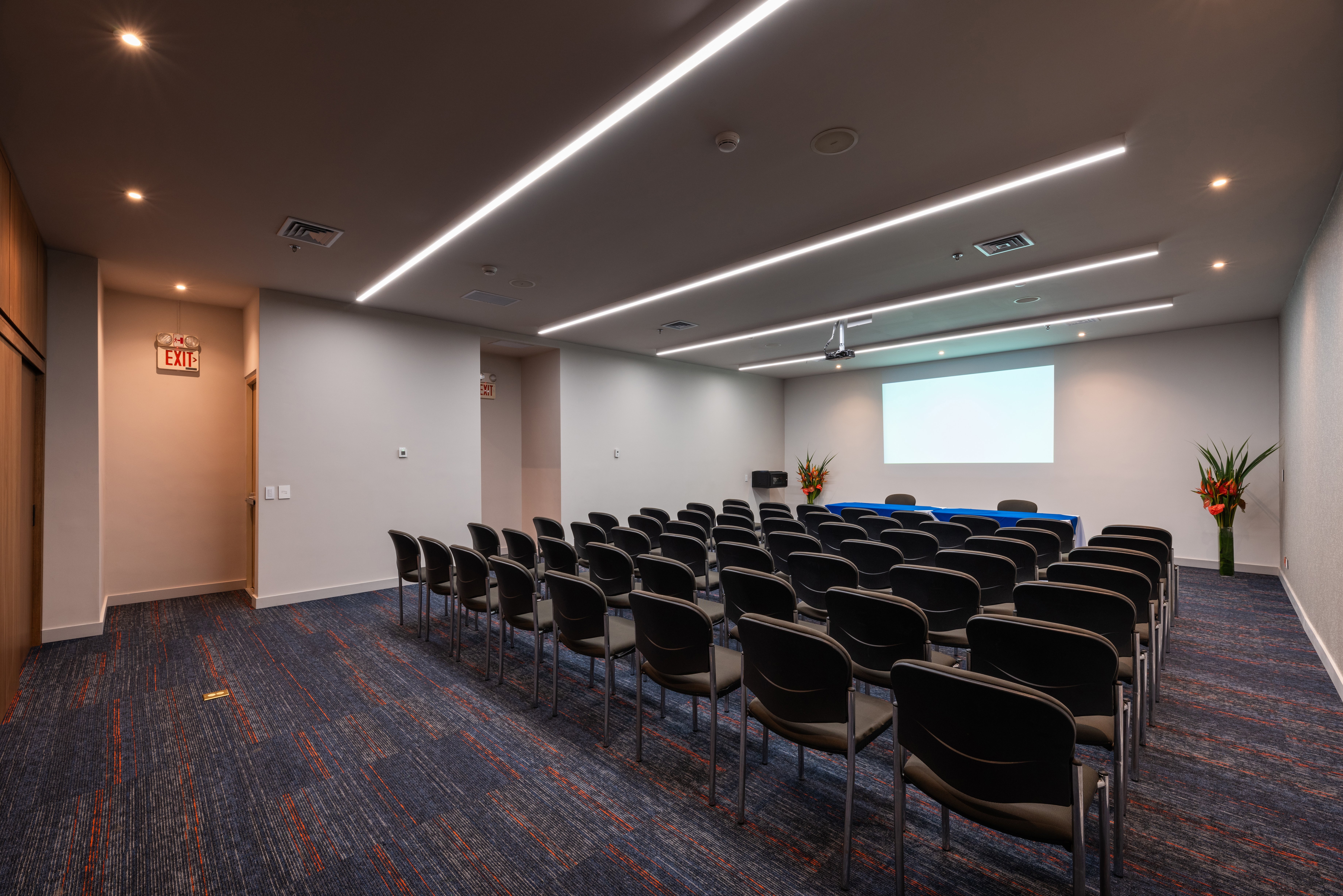 HOLIDAY INN EXPRESS MEDELLIN 57/65