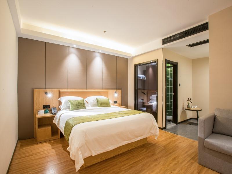 GreenTree Inn Nantong Railway Station Express Hotel 9/20