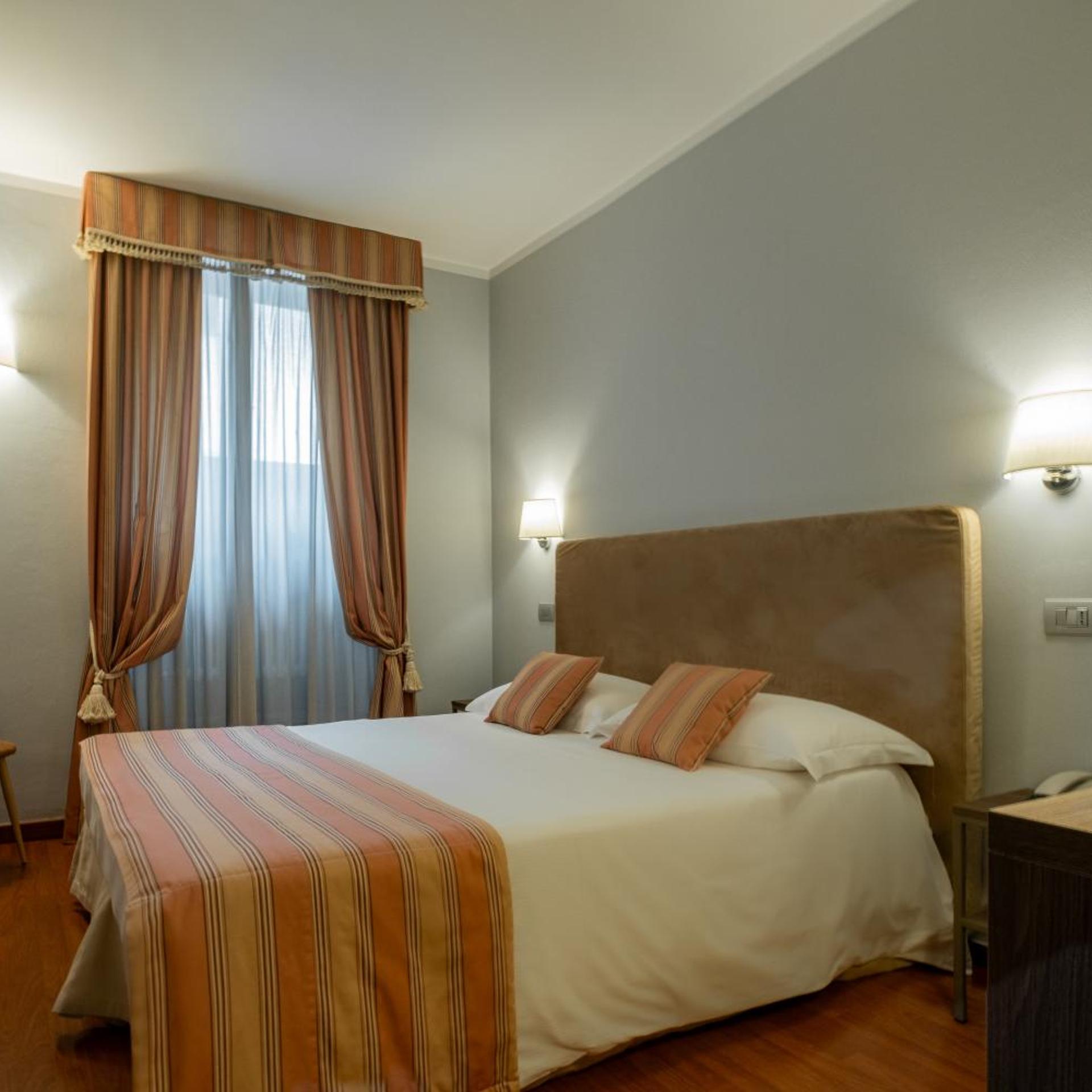 COMFORT, DOUBLE BED