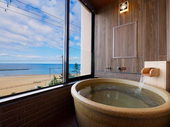 Japanese, Ocean View, Bathtub, South Wing