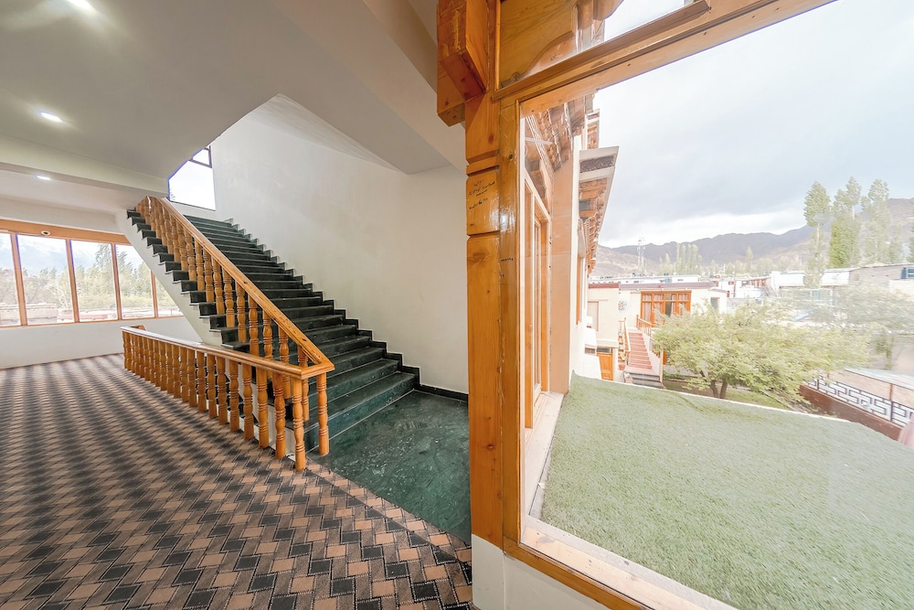 Hotel Ladakh Imperial 11/27