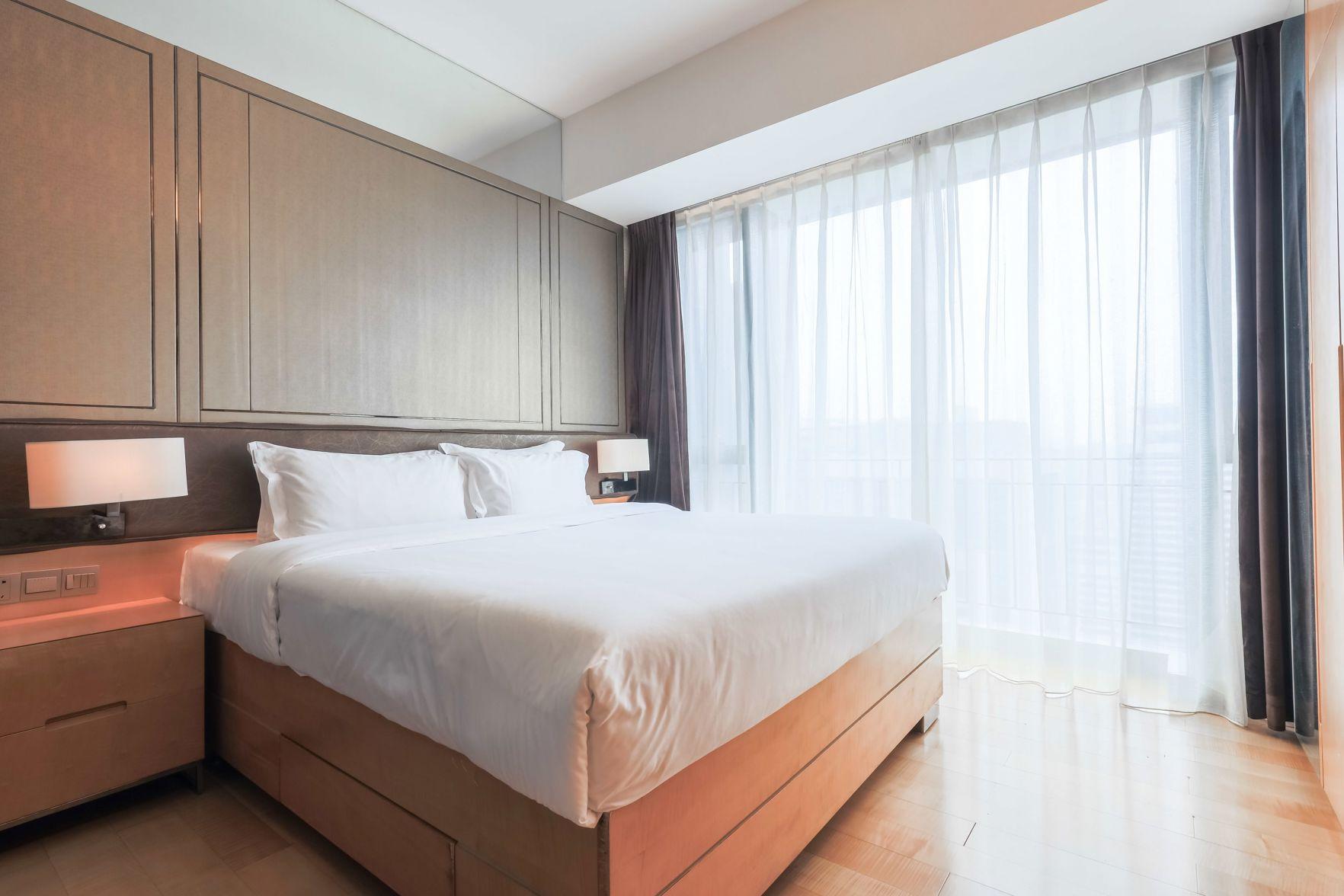 Business, Kimper, King Bed, Queen Bed