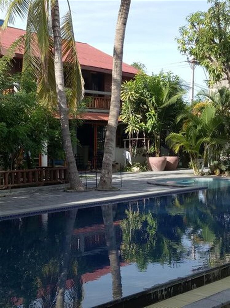 Samathi Lake Resort 3/48