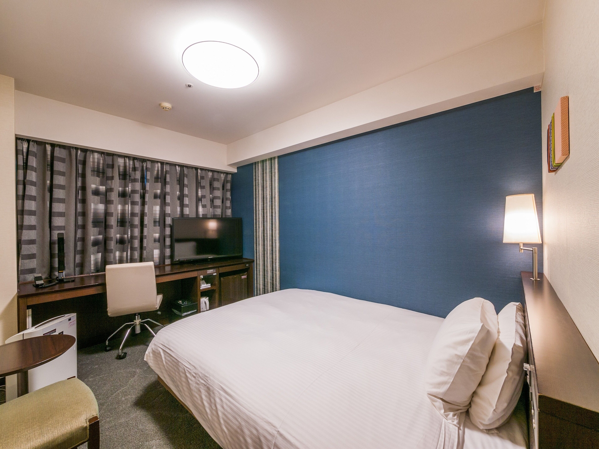 Basic, Double Bed