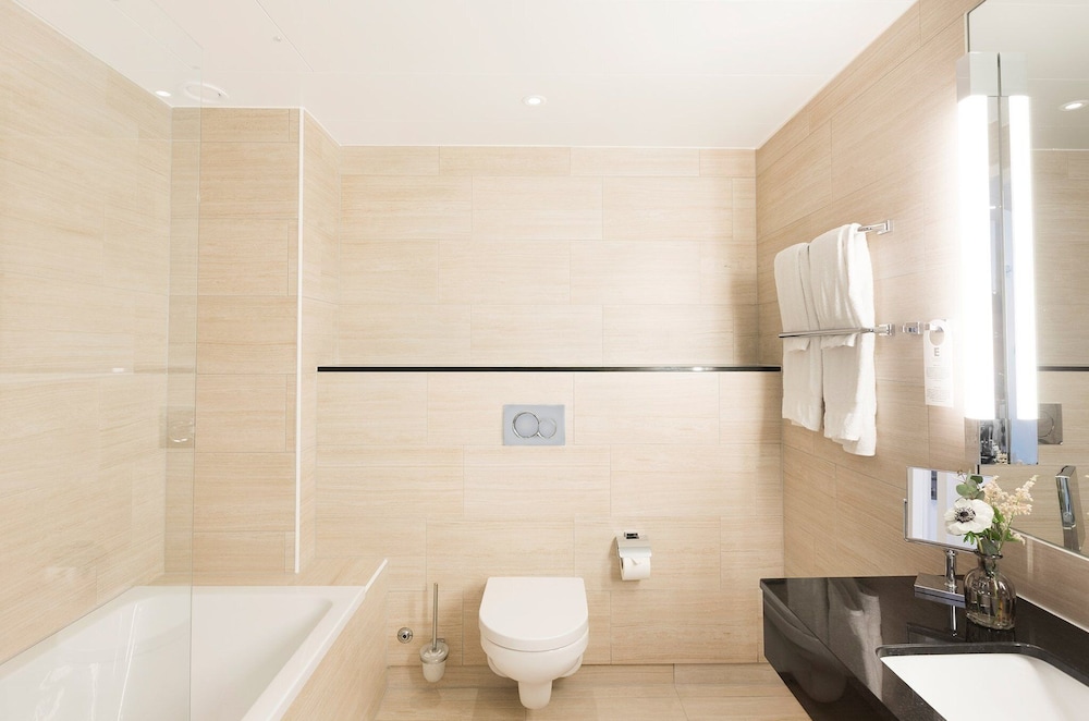 Elite Hotel Academia 60/65