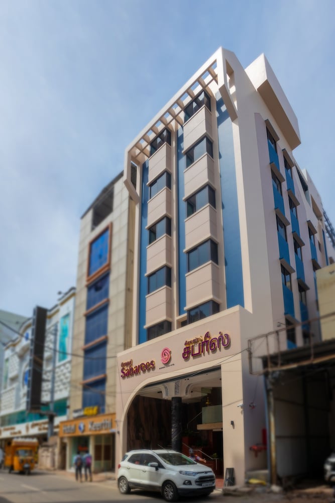 Hotel Grand Sabarees 2/21