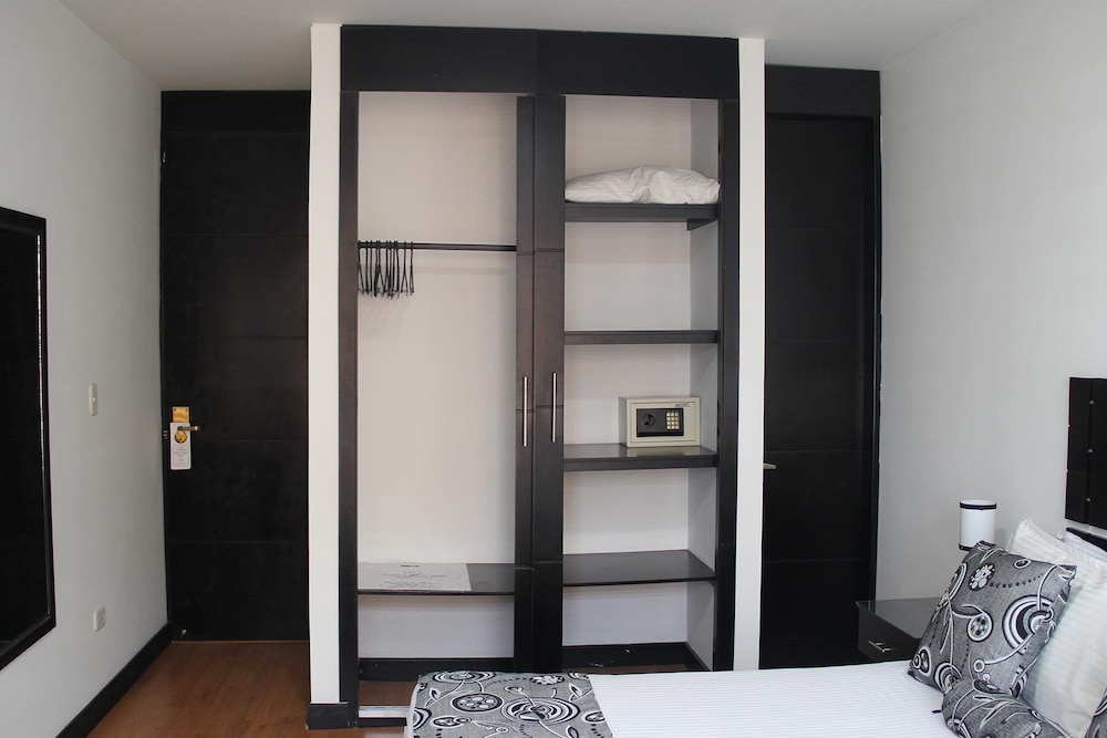 HOTEL SANTAFE REAL 13/23