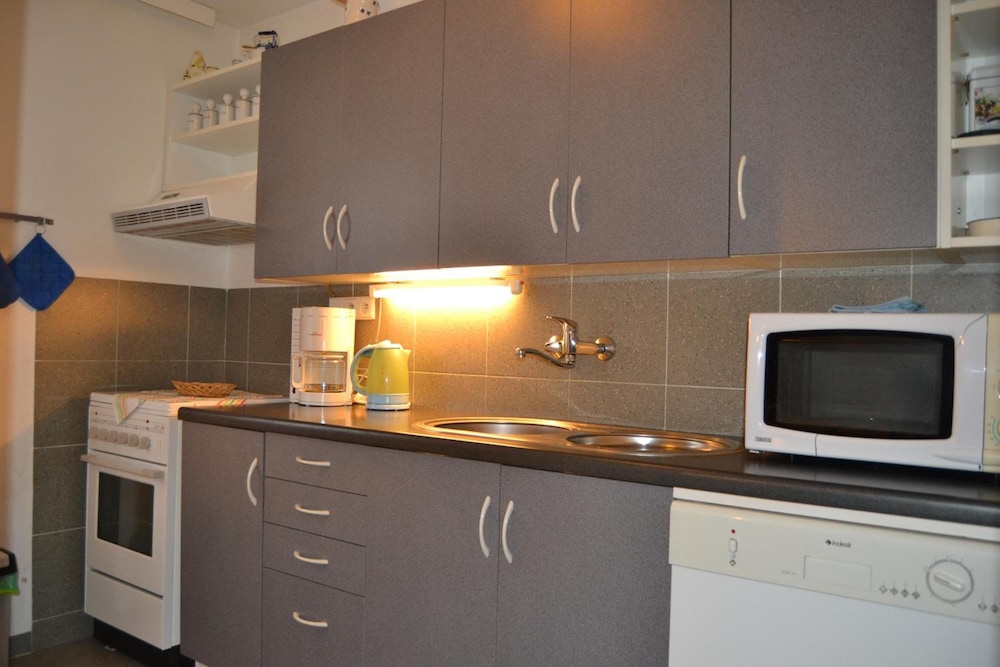Apartments Holiday Pec 19/28