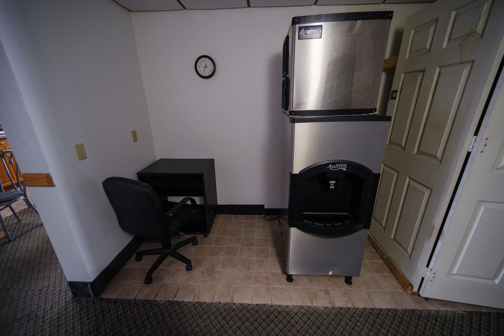 Westwood Inn & Suites Kimball I 90 30/50